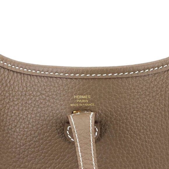 HERMES Everlyne Amazon TPM Shoulder Bag Taurillon Clemence Etoupe U 90279982 - Picture 9 of 12